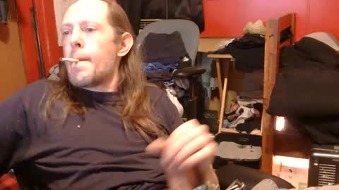 Snapshot of desolation2012 chatting on 02-19-26, 05:36 desolation2012 online show from 02-19-26, 05:36