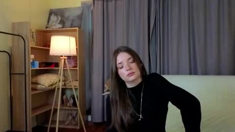 kristine online show from 10-28-25, 01:03