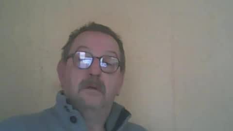 Snapshot of destelp chatting on 01-07-26, 10:51 destelp online show from 01-07-26, 10:51