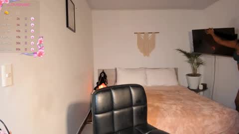 Destinne Mill online show from 10-30-25, 11:44