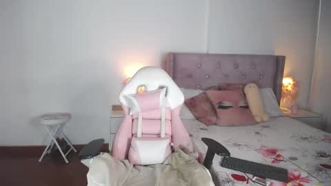 destinysweet21 online show from 03-01-25, 11:28