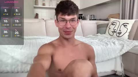 INSTAGRAM justmichaelross online show from 10-03-25, 05:59