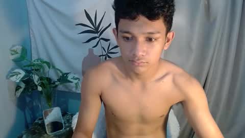 Snapshot of destroyer_joshx chatting on 10-16-25, 11:39 destroyer_joshx online show from 10-16-25, 11:39