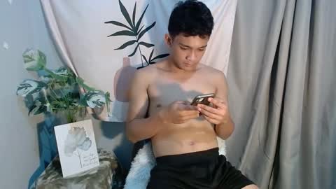Snapshot of destroyer_joshx chatting on 10-23-25, 04:17 destroyer_joshx online show from 10-23-25, 04:17