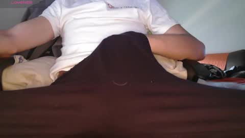 Snapshot of deux139 chatting on 12-20-24, 03:21 Ricardo online show from 12-20-24, 03:21