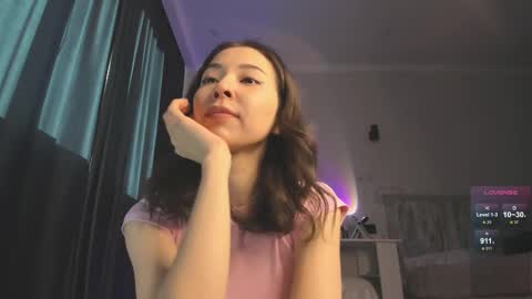 Snapshot of devaivy chatting on 09-25-25, 10:41 Deva online show from 09-25-25, 10:41