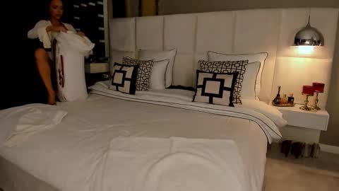 Snapshot of devil_bby chatting on 02-19-26, 08:43 Devil bb online show from 02-19-26, 08:43