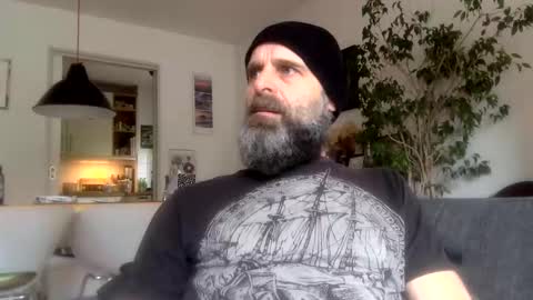 ooo  Devil Dark  ooo online show from 10-31-25, 08:59