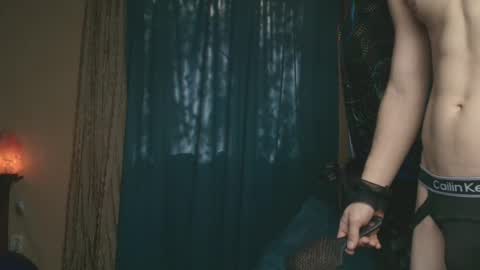 Devil online show from 10-20-25, 04:46