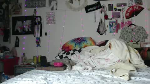 poutyangel online show from 02-25-25, 02:58