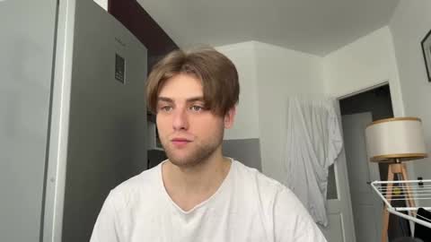 Snapshot of devilnut1 chatting on 02-06-25, 08:50 devilnut1 online show from 02-06-25, 08:50