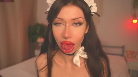 Snapshot of devilss_toy chatting on 09-20-25, 04:30  CIBELLE  online show from 09-20-25, 04:30