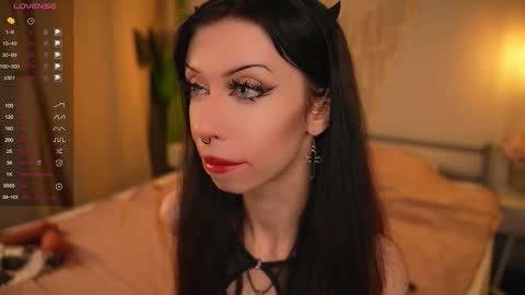 Snapshot of devilss_toy chatting on 10-21-25, 04:19  CIBELLE  online show from 10-21-25, 04:19