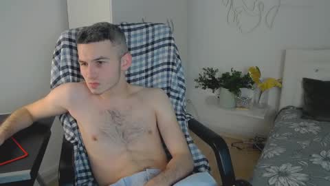 devin_ho online show from 02-12-25, 04:54