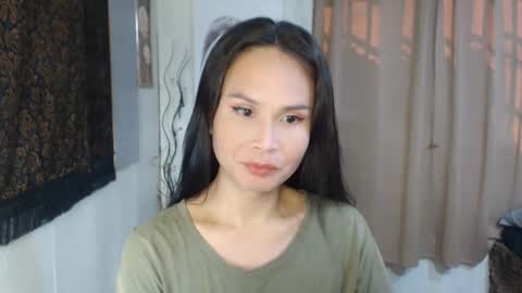 Snapshot of devine_g chatting on 12-04-24, 12:08 Igat online show from 12-04-24, 12:08