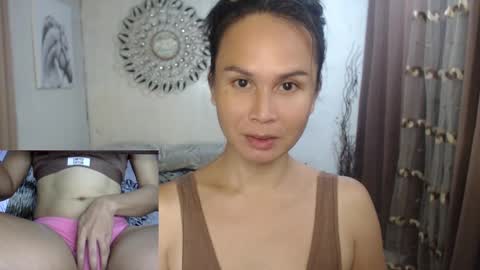 Snapshot of devine_g chatting on 12-24-24, 02:54 Igat online show from 12-24-24, 02:54