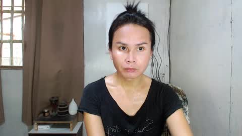Snapshot of devine_g chatting on 02-26-25, 08:26 Igat online show from 02-26-25, 08:26
