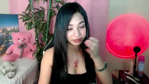 Devine Greyson online show from 01-31-25, 04:03