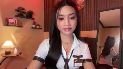 Devine Greyson online show from 09-23-25, 06:55