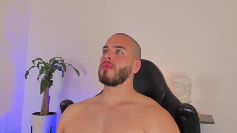 Snapshot of devoncollins chatting on 12-13-24, 12:09 Devon Collins Independent model online show from 12-13-24, 12:09