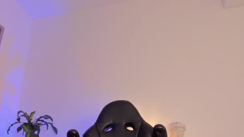 Snapshot of devoncollins chatting on 02-23-25, 10:53 Devon Collins Independent model online show from 02-23-25, 10:53