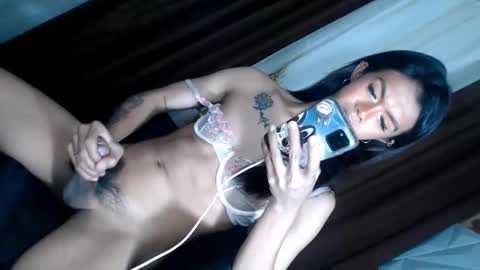 Snapshot of devoncummer chatting on 12-06-24, 07:56 rhiane online show from 12-06-24, 07:56