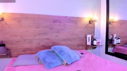 Mrs Devora online show from 10-30-25, 04:52