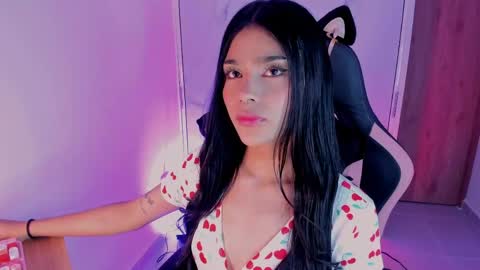 Sara 3 online show from 05-18-26, 01:35