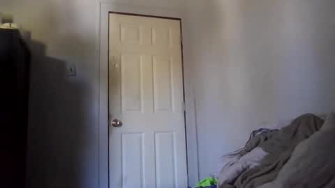 Snapshot of devykitten2018 chatting on 10-27-25, 05:39 devykitten online show from 10-27-25, 05:39