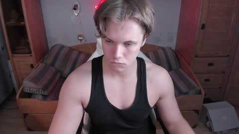 Snapshot of dexter_bennett chatting on 10-13-25, 12:21 Dexter online show from 10-13-25, 12:21