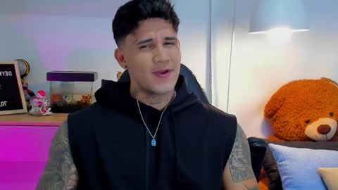 JULIAN online show from 09-09-25, 10:42