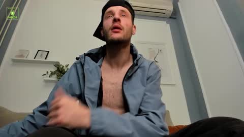 Snapshot of deymond_russo chatting on 02-27-26, 05:46 deymond_russo online show from 02-27-26, 05:46