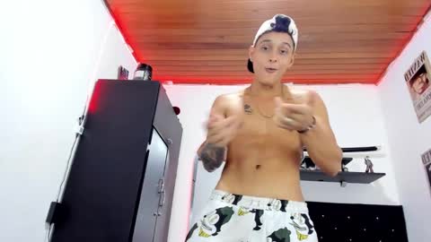 Deyvis Taylor7 online show from 03-06-25, 04:52