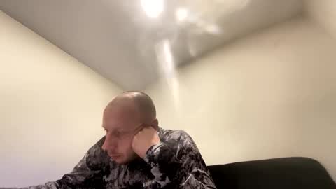 deznuts130 online show from 02-04-25, 05:21