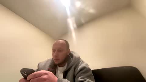 deznuts130 online show from 02-20-25, 07:23