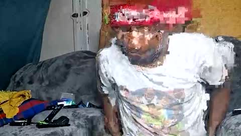 Snapshot of dhbbc454336 chatting on 12-20-25, 11:50 Marcus D-von Steel as the raunchy ass sniffer thrill me with your online show from 12-20-25, 11:50