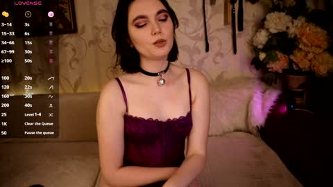 Snapshot of dia__diana chatting on 01-10-25, 06:28 Diana Di Honey online show from 01-10-25, 06:28