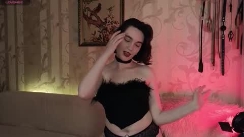Snapshot of dia__diana chatting on 10-17-25, 01:03 Diana Di Honey online show from 10-17-25, 01:03
