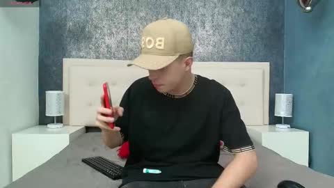 Snapshot of dia_fax18 chatting on 01-06-26, 04:38 online show from 01-06-26, 04:38