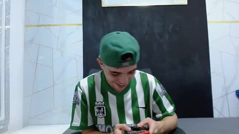 Snapshot of dia_fax18 chatting on 01-07-26, 08:44 online show from 01-07-26, 08:44