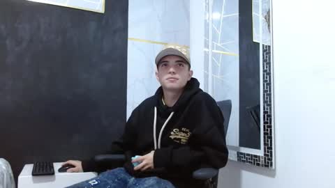 Snapshot of dia_fax18 chatting on 01-14-26, 04:18 online show from 01-14-26, 04:18