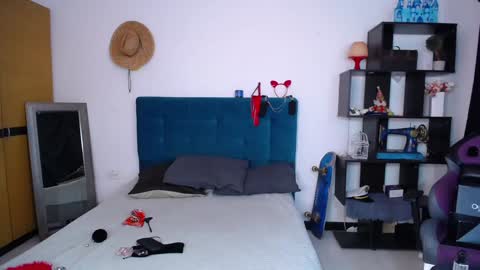 D I A B L A online show from 01-12-25, 12:18