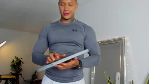 Diego online show from 12-17-24, 03:28