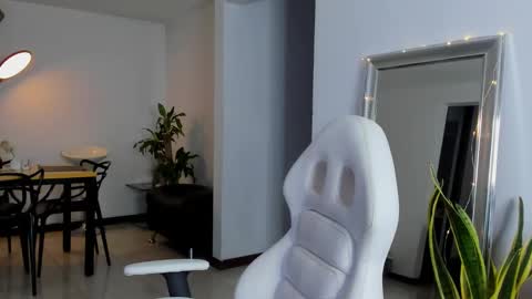 Diego online show from 12-28-24, 02:54