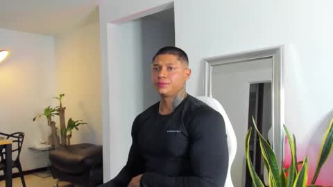 Diego online show from 02-06-25, 02:11