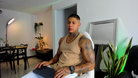 Diego online show from 03-04-25, 11:22