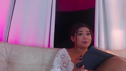 diamond_canela online show from 02-23-25, 10:39