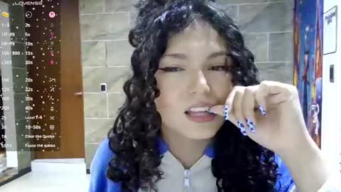 Snapshot of diamond_curls05 chatting on 08-04-26, 03:58 DiamondCurls online show from 08-04-26, 03:58