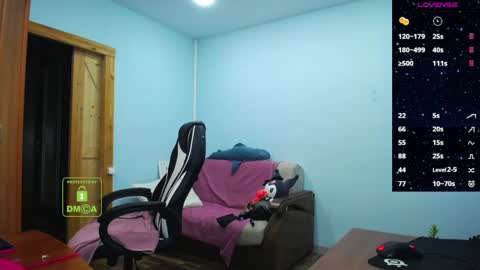 Snapshot of diamondjune chatting on 03-11-25, 06:00 June3 online show from 03-11-25, 06:00