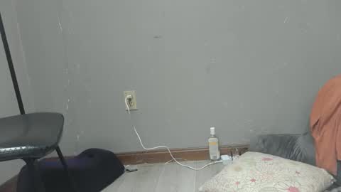 Snapshot of diamondshadows chatting on 03-04-25, 05:13 Diamonds online show from 03-04-25, 05:13